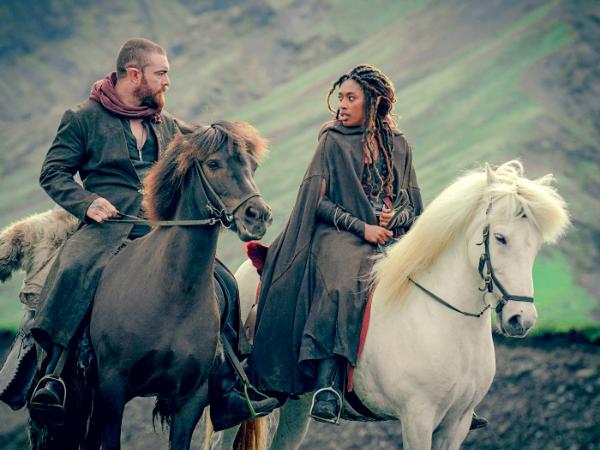 Kadr z serialu „Wiedźmin: Rodowód krwi”