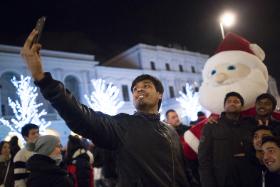 Przybyli z Indii młodzi mężczyźni – bo to zwykle mężczyźni – w Polsce nie czują się samotni, czas spędzają głównie w swoim towarzystwie.