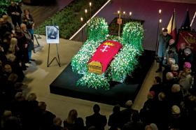 Jego śmierć najbardziej dotknęła zwyczajnych ludzi. Niezależnie od poglądów.