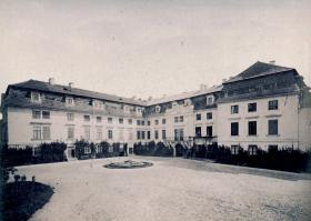 Tachov (niem. Tachau), zamek w Czechach
