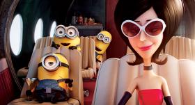 Gloryfikujące zło Minionki z bezwzględną Scarlet O’Haracz.