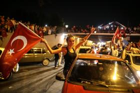 W Turcji panuje dziś nacjonalistyczne upojenie.