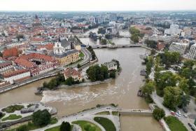 Powódź we Wrocławiu. Rzeka Odra w centrum miasta na wysokości Wyspy Piasek, Słodowej i Młyńskiej. 19 września 2024 r.