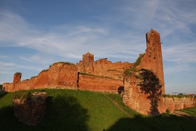 Radzyń Chełmiński - ruiny krzyżackiego zamku zbudowanego na przełomie XIII/XIV w.