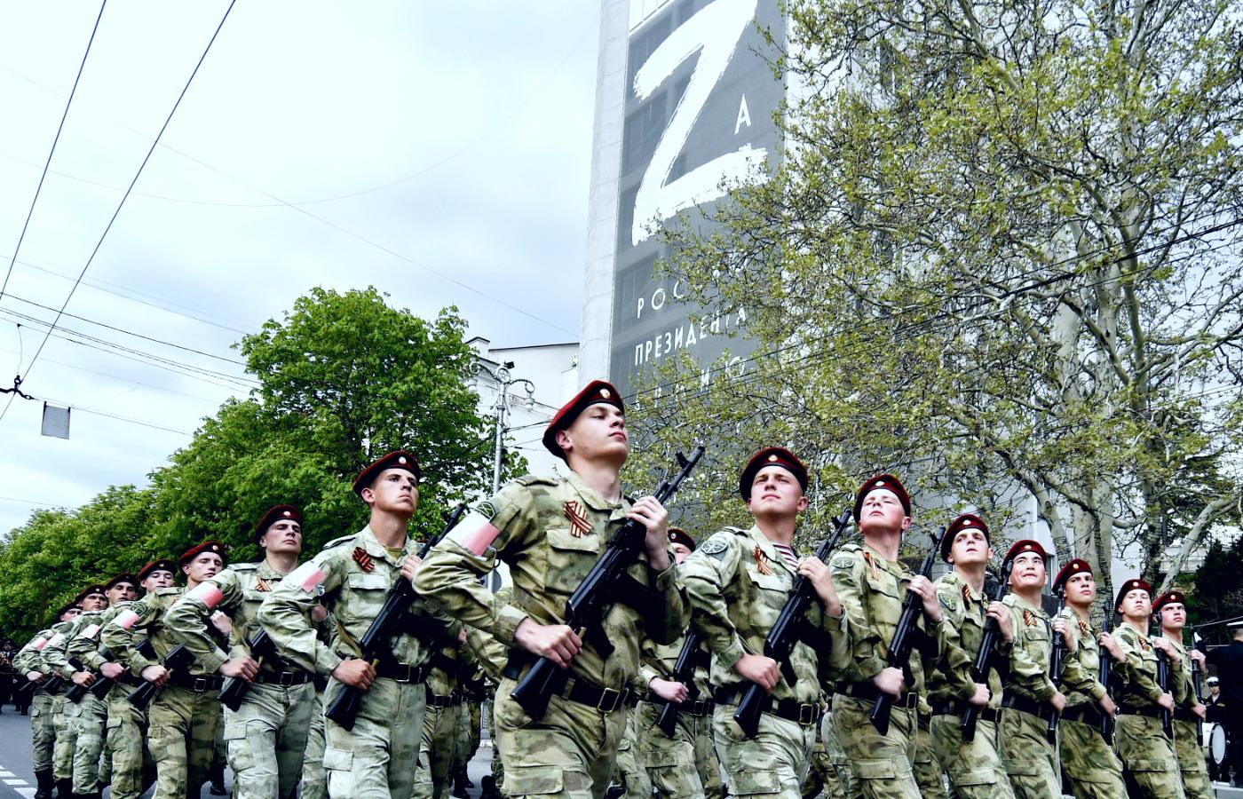 Rosgwardia na ulicach Sewastopola. Krym, 5 maja 2022 r.
