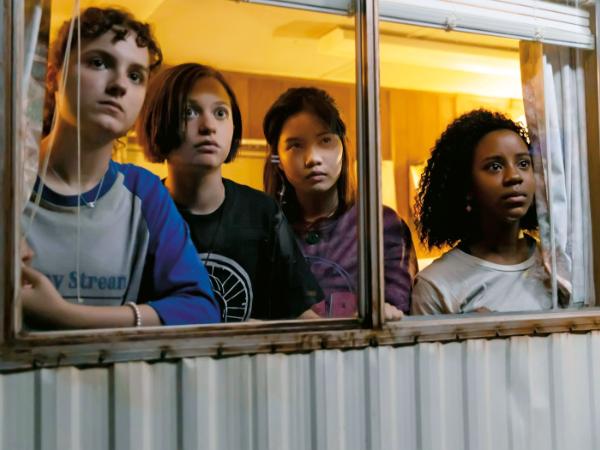 „Paper Girls”, scen. Christopher C. Rogers