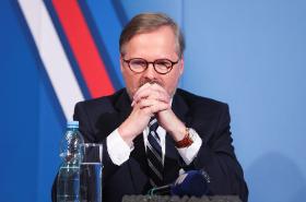 Fiala ogłosił już priorytety rządu, którego skład kończy właśnie uzgadniać. Uwagę zwracają szczególnie dwie deklaracje: koniec z zadłużaniem państwa oraz powrót do havlowskiej polityki upominania się o prawa człowieka na świecie.