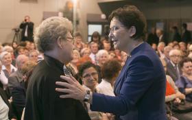 Kopacz zamierza lansować swój wizerunek „konkretnej kobiety”, która nie ma czasu na ideologiczne głupstwa mężczyzn.