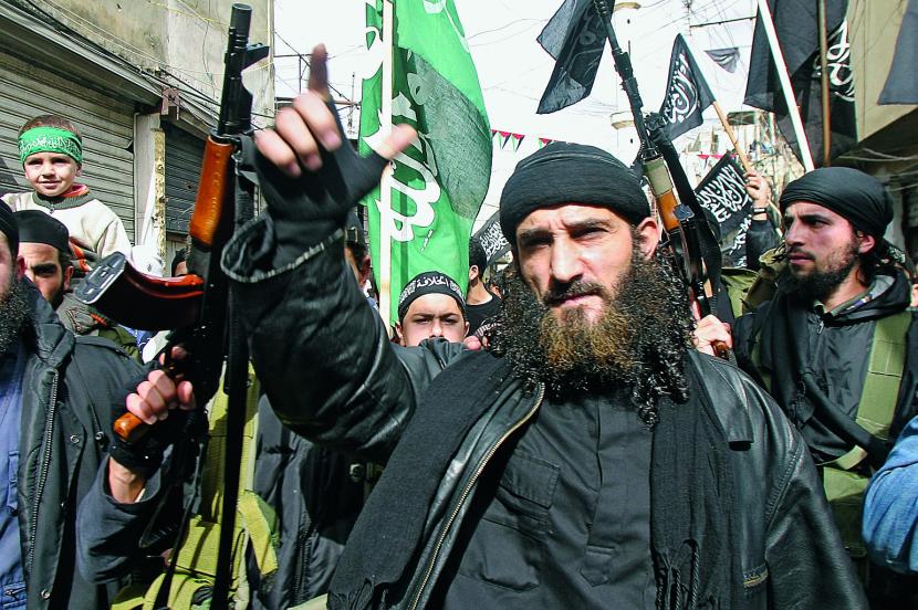 Uzbrojeni islamiści przedostali się do palestyńskich obozów w Libanie.