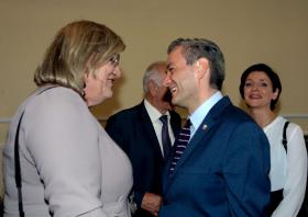 Anna Grodzka i Robert Biedroń zaczynali w jednym klubie w Sejmie i choć ich drogi się rozeszły, to zawsze serdecznie ze sobą rozmawiają.