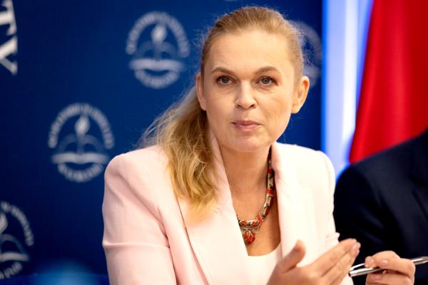 Spór o godziny ponadwymiarowe. Nauczyciele rozgoryczeni. Możliwy paraliż w szkołach