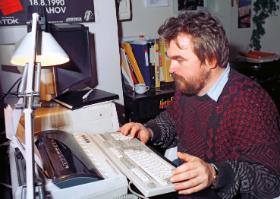 Edward Miszczak w redakcji radia RMF, Kraków 1991 r.