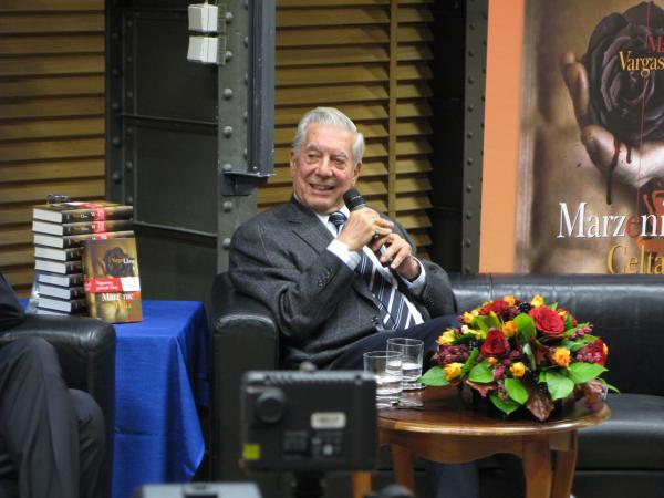 Mario Vargas Llosa na spotkaniu w Warszawie