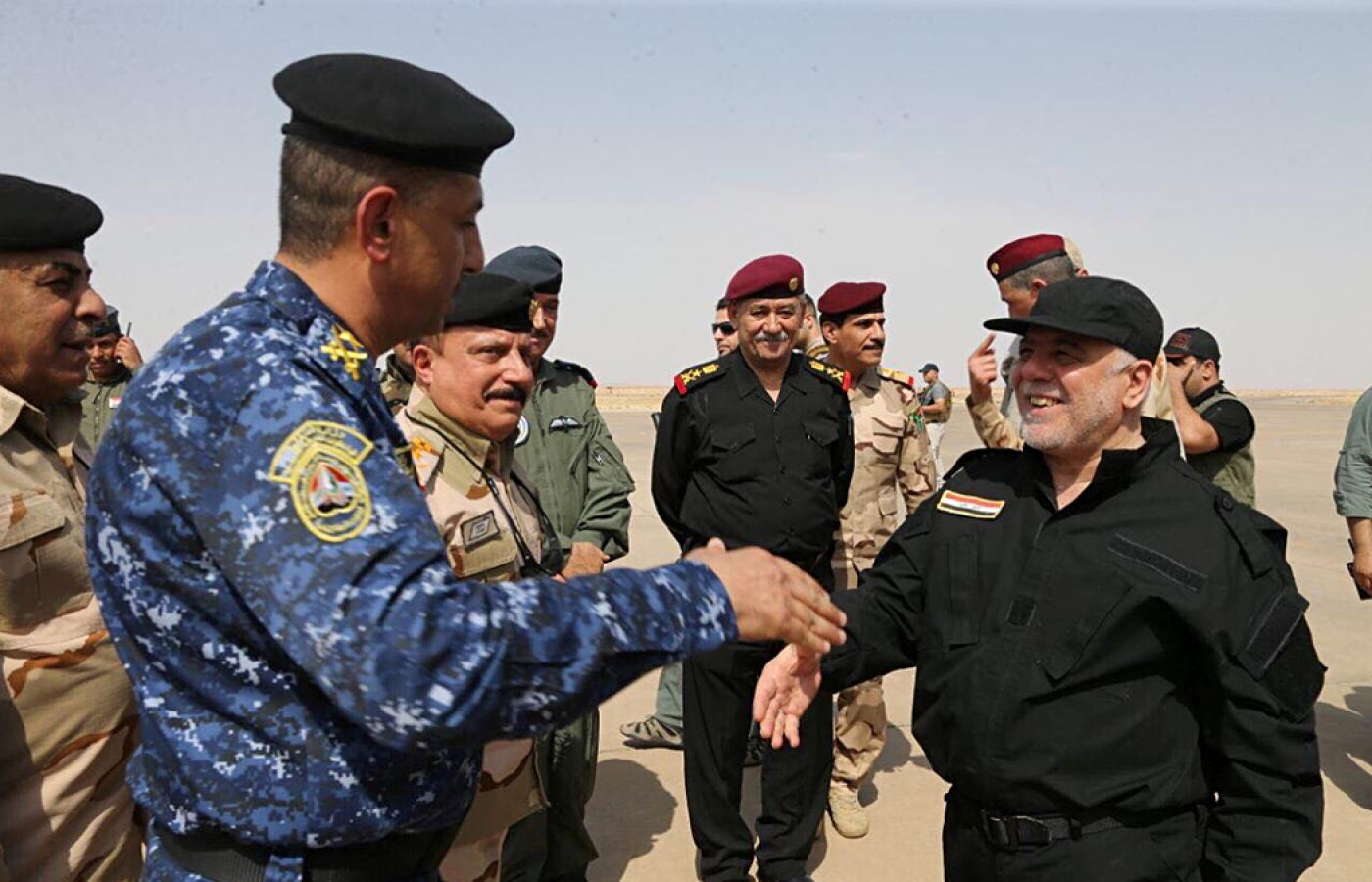 Premier Iraku Haider al-Abadi pojechał do Mosulu, aby złożyć gratulacje za zwycięstwo nad siłami dżihadystów w Mosulu.