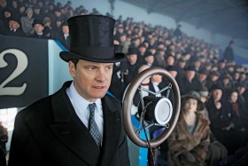 Kadr z filmu „Jak zostać królem”. Grający rolę Jerzego VI aktor Colin Firth, nominowany za nią do Oscara.