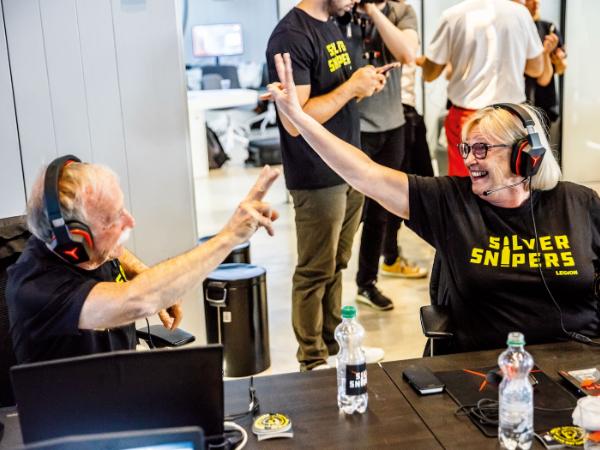 Silver Snipers, szwedzka drużyna 60‑ i 70‑latków, od lat bierze udział w profesjonalnych rozgrywkach „Counter‑Strike’a”.