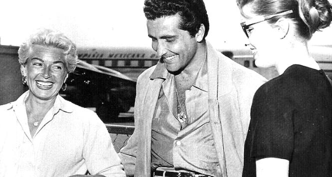 Lana Turner, Johnny Stompanato i Cheryl Crane, zdjęcie wykonano 16 dni przed śmiercią gangstera.