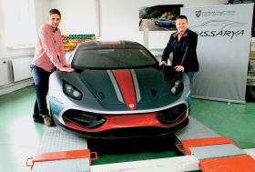 Arrinera Hussarya i szefowie spółki: Piotr Gniadek i Łukasz Tomkiewicz.