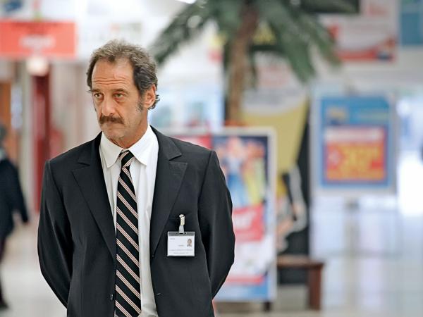 Za rolę operatora dźwigu Vincent Lindon został nagrodzony w Cannes.