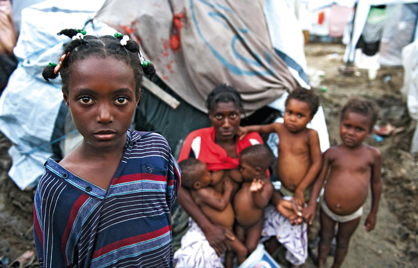 Haitańczycy wciąż oczekują na międzynarodową pomoc.
