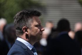 Wyciekające maile ze skrzynki Michała Dworczyka, prawej ręki premiera, obnażają metodę działania jego kancelarii.