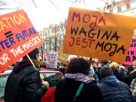 Tymczasem na tyłach manifestacji...