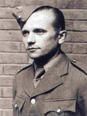 Jozef Gabcik, drugi z czeskich żołnierzy biorących bezpośredni udział w zamachu. Również zginął w cerkwii św. Cyryla i Metodego.