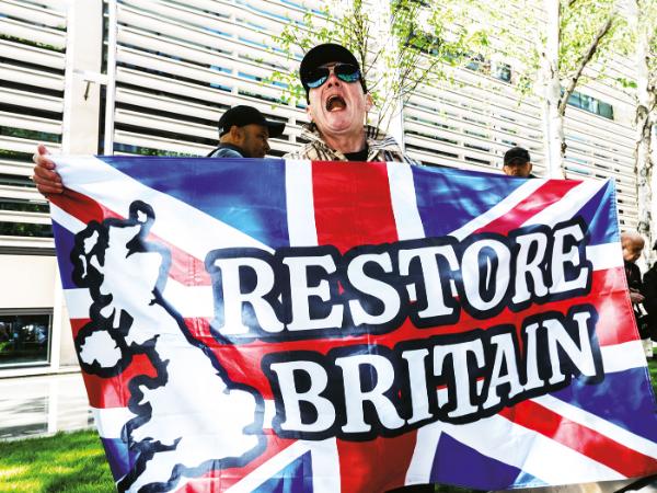 Robotnicze Makerfield nie tak dawno było twierdzą lewicy. Teraz popiera Nigela Farage’a.