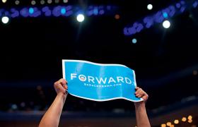 Zwykła kropka (w tegorocznym haśle wyborczym) spowodowała w sztabie wyborczym Baracka Obamy zamieszanie godne co najmniej wykrzyknika.