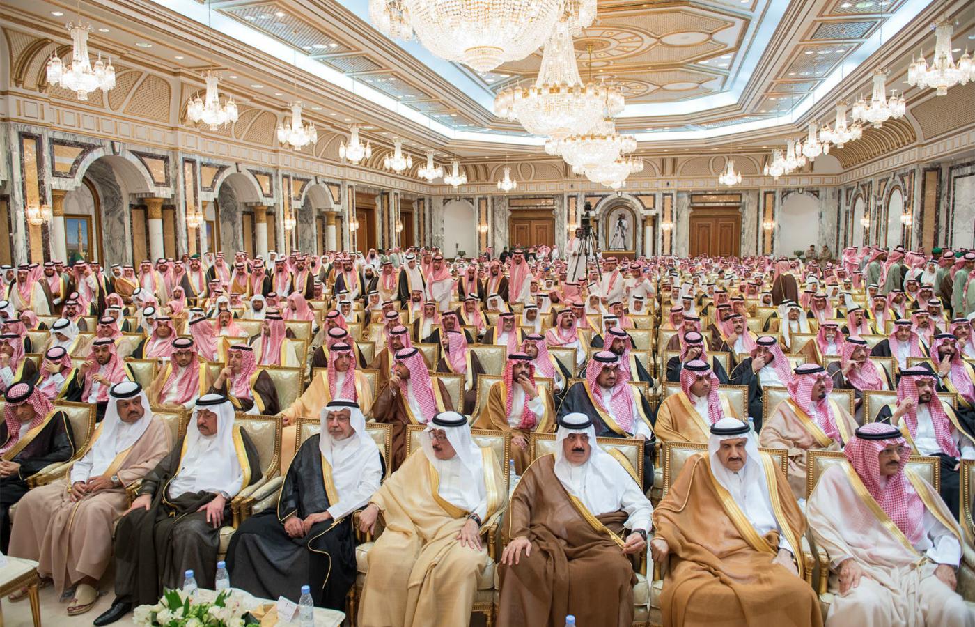 Książę Mohammed bin Salman pod hasłem walki z korupcją zarządził gigantyczną czystkę swoich ewentualnych przeciwników.