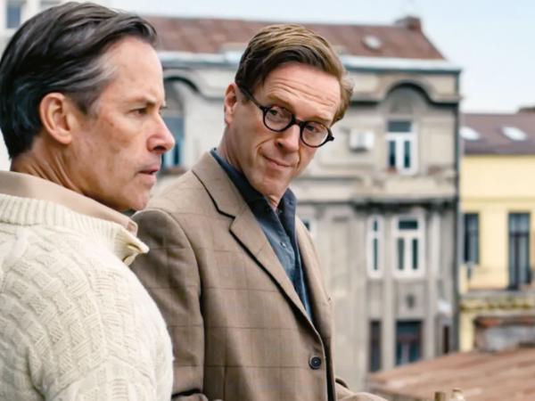 „Szpieg wśród przyjaciół”, twórca serii: Alexander Cary