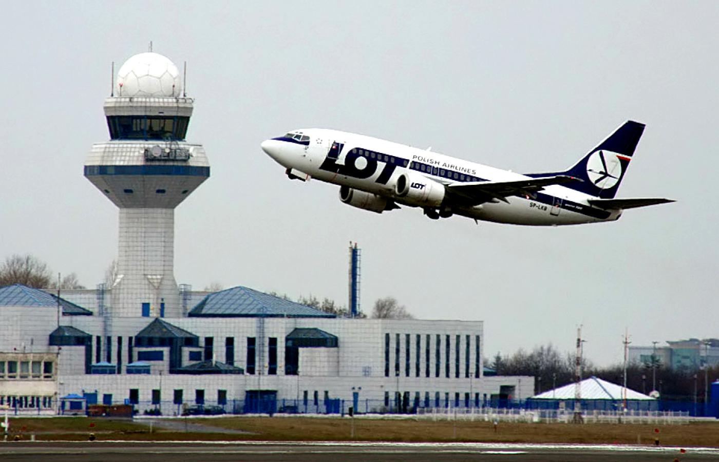 Rząd wyłoży miliard złotych na leasing samolotów dla LOT.
