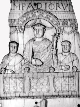 Loża dla arystokratów na hippodromie w Konstantynopolu - relief z IV w.
