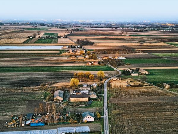 Gospodarstwa i grunty w gminie Wiskitki, które zostały wykupione i wywłaszczone pod Port Polska.