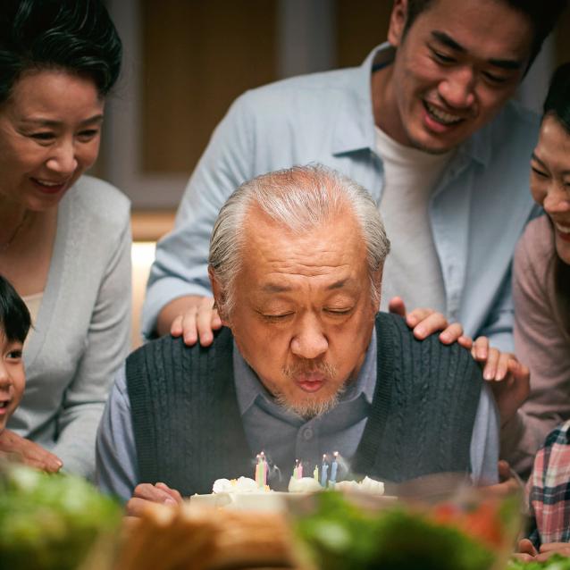 U osób starszych może dojść do niedoborów składników odżywczych ze względu na gorsze wchłanianie ich w układzie pokarmowym oraz zmniejszony apetyt.