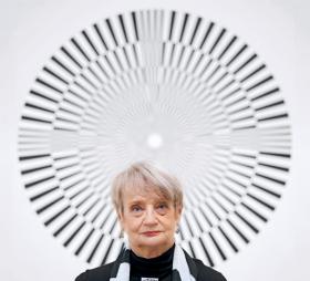 „Wtłaczanie wszystkim do głowy, że to jest ich obowiązek i że są gorsi, jeśli im się tam coś nie podoba, jest fatalną pomyłką”.