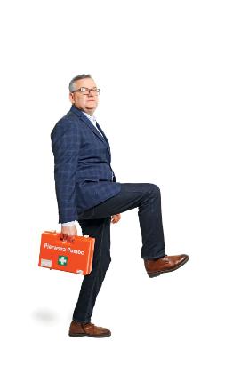 „Jak komuś może pomóc, że wstanie rano, poużala się nad sobą, spojrzy w lustro i powie, jaki ja biedny jestem, to niech tak robi”.