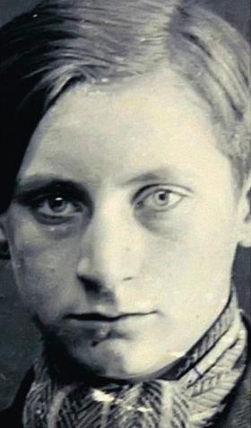 Jedna z niewielu zachowanych fotografii Biesoka.