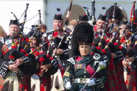 W Szkocji nawet angielscy turyści patrzą ze zdziwieniem, gdy miejscowi otwierają usta.