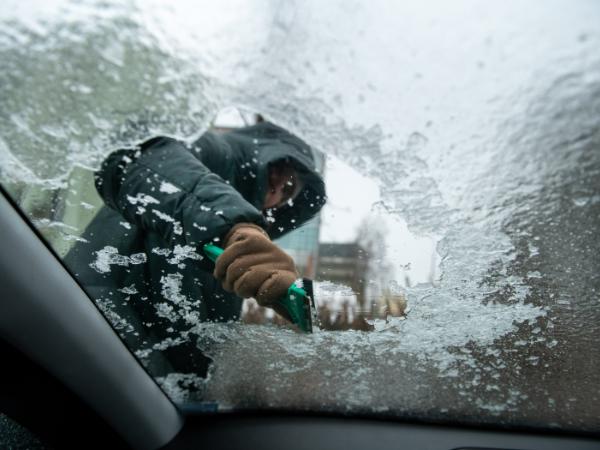Według ostrzeżeń Instytutu Meteorologii i Gospodarki Wodnej temperatura w najbliższym czasie może spaść miejscami nawet do –30 st. C (zwłaszcza w nocy).