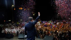 Gabriel Boric wygłasza przemówienie po wygranej w wyborach prezydenckich. 2021 r.