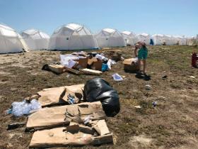 Miasteczko namiotowe na festiwalu Fyre – to była piękna katastrofa.