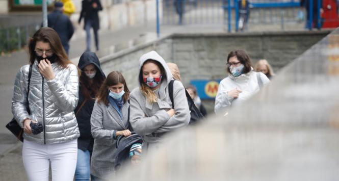 Warszawa w żółtej strefie