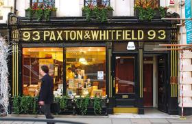 Słynny sklep z serami niedaleko Pałacu Buckingham.