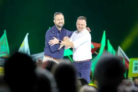 Trzecia Droga stale musi mierzyć się z pokusą swoich wyborców, żeby ostatecznie poprzeć siłę zdolną odebrać władzę PiS.