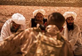 Ambasador Crocker zapewnia, że Amerykanie nie prowadzą żadnych negocjacji z talibami.