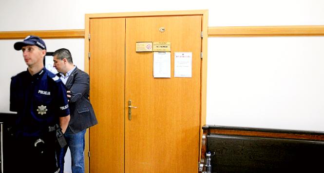 Pierwsza instancja, Sąd Okręgowy w Warszawie, kwiecień 2018 r. Proces Tomasza Arabskiego za zamkniętymi drzwiami