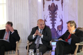 Mikołaj Dowgielewicz: „Polska prezydencja to nie wielki dyplomatyczny raut – ale rzeczywista próba zmierzenia się problemami (m.in. brak równowagi cen, problem polityki migracyjnej czy przyszłość energii nuklearnej”.