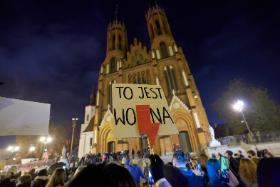 Po całym kraju rozlewają się protesty, głównie młodych ludzi.