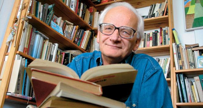 „Zabezpieczenie dorobku X Muzy jest bezwzględnie konieczne, tym bardziej że w naszym przypadku los obszedł się z nią brutalnie.”.